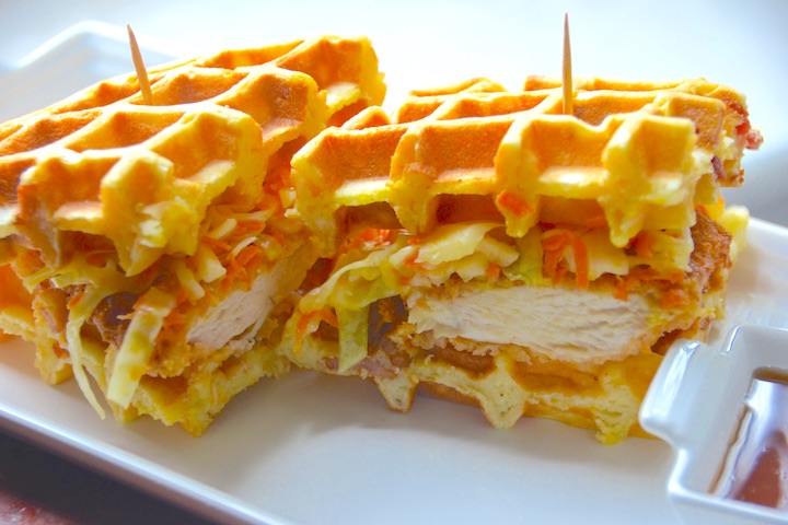 CHICKEN & WAFFLE SANDWICH